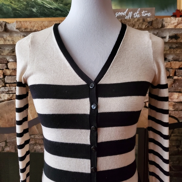 Divided H&M Striped Cardigan - Picture 3 of 7